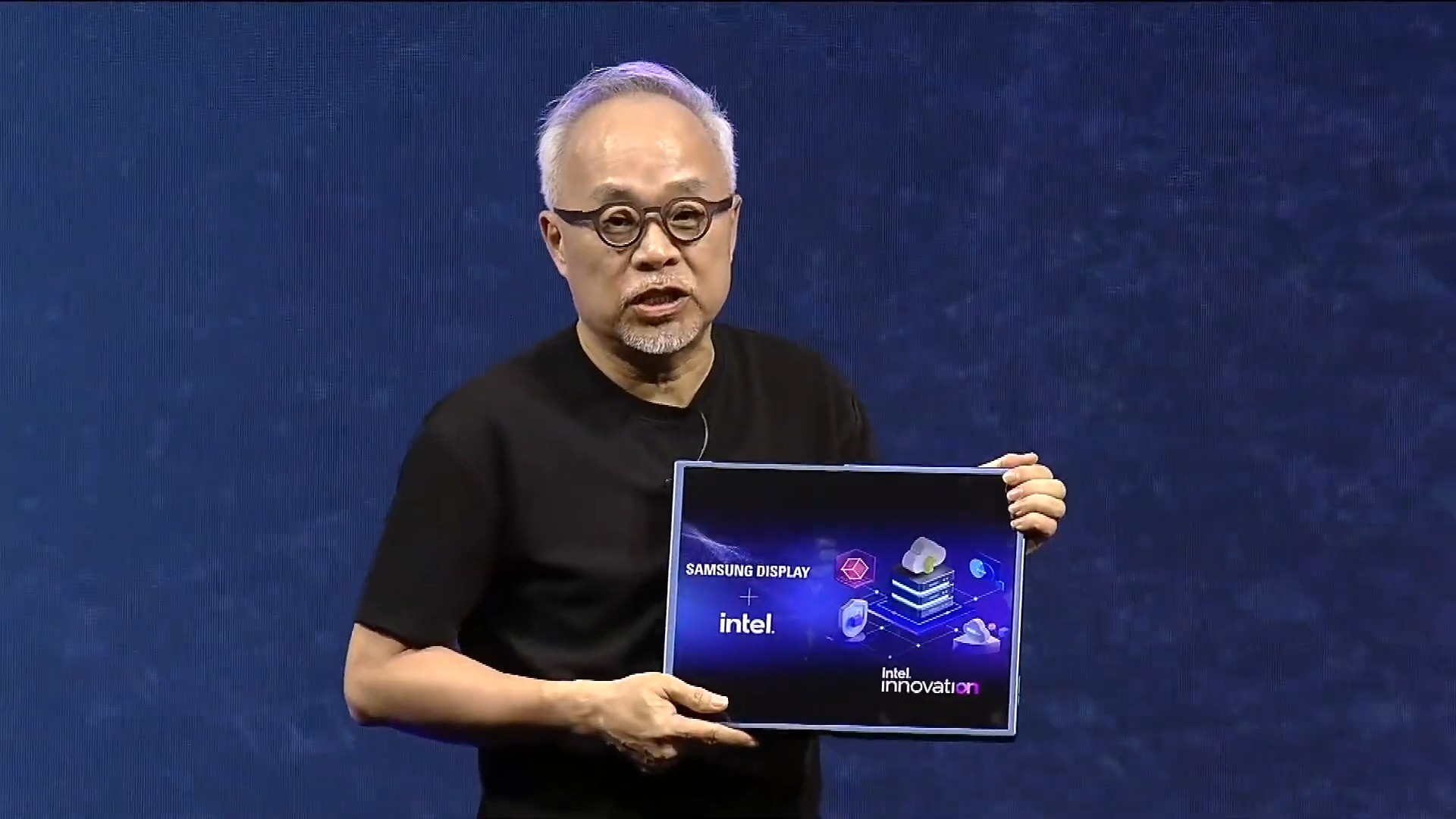 Choi Joo-sun, CEO of Samsung Display Introducing a Slidable Display. Captured from Intel Newsroom Video